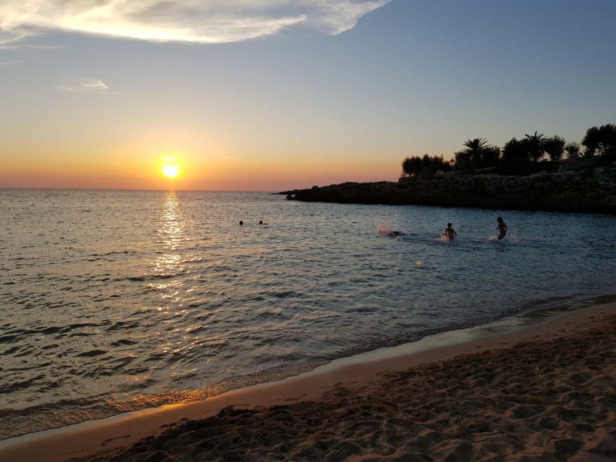 Apulia Beach Leporano Bagian luar foto